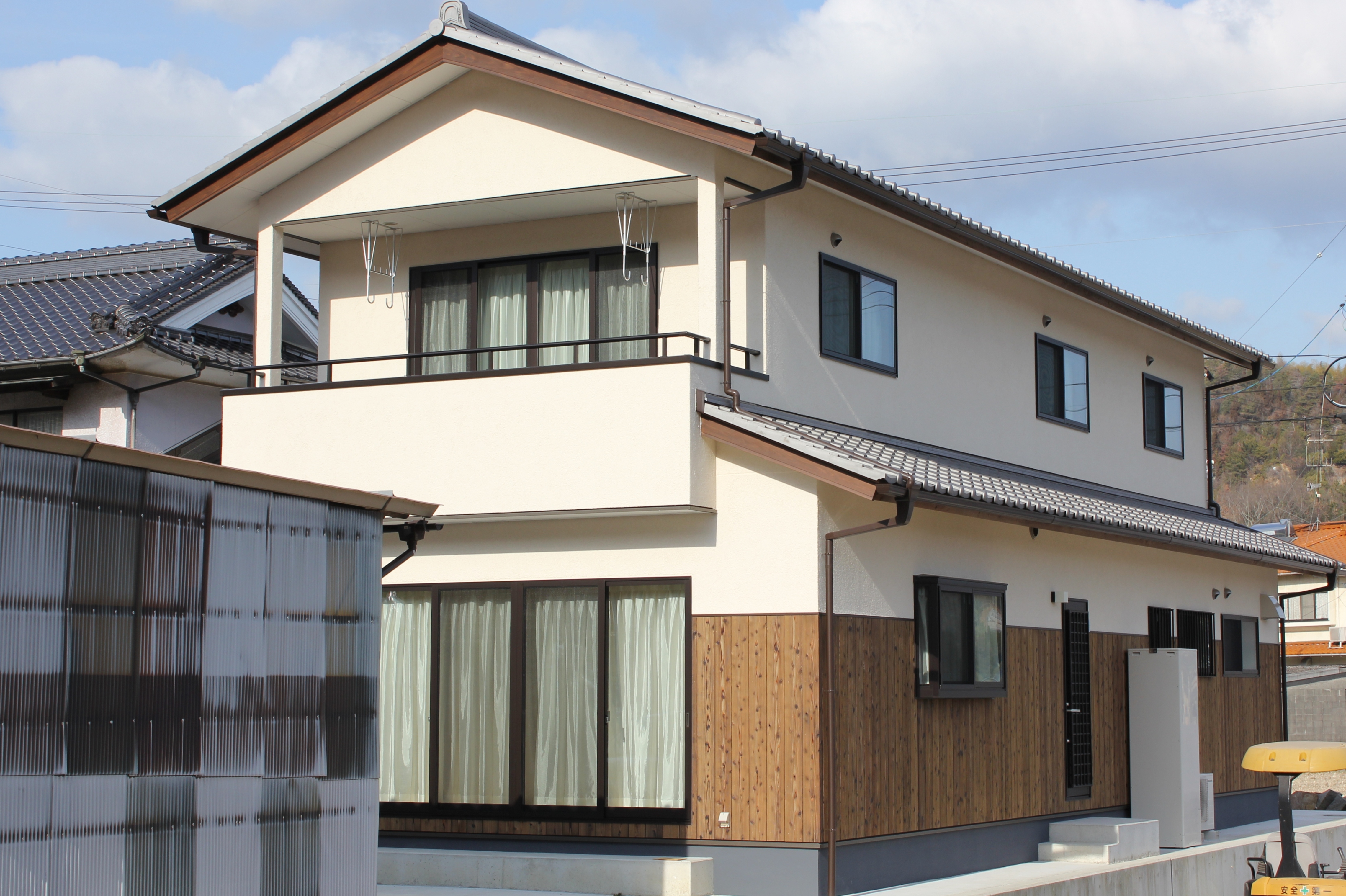 赤坂　三州いぶし瓦の家